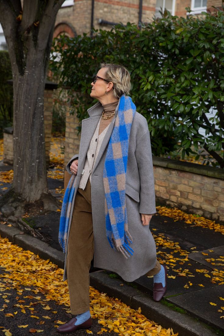 Corduroy trousers with turtleneck and long cardigan for fall leaf-peeping drive outfit